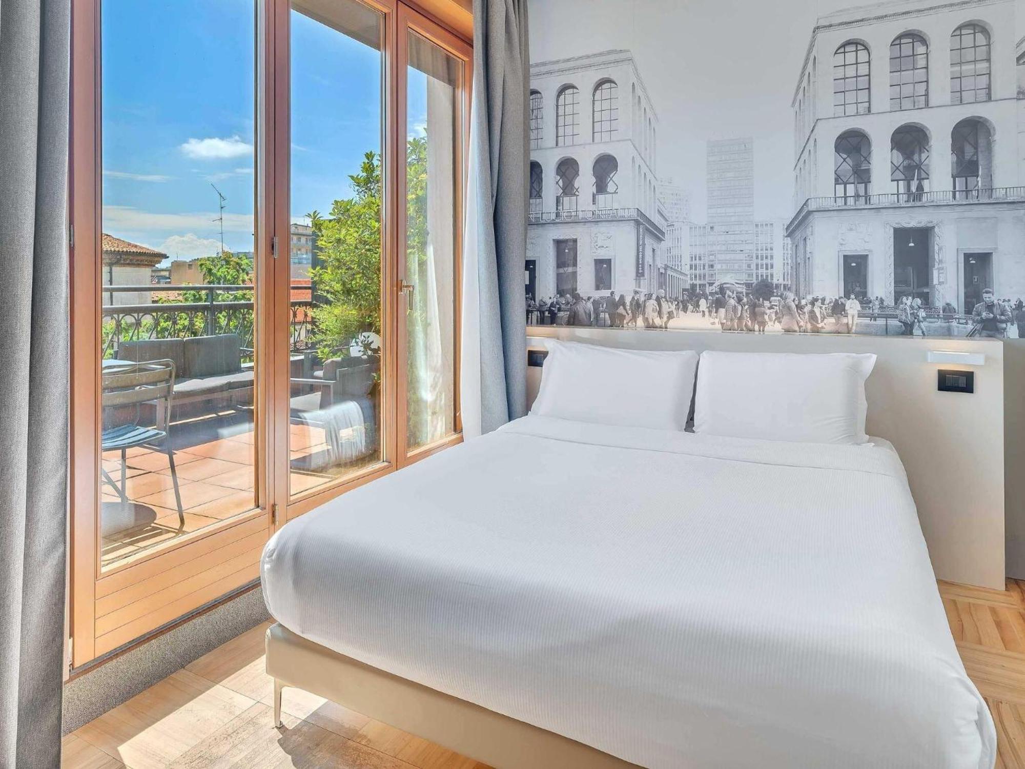 15 Best Budget Hotels in Moscova & Milan You Should Know