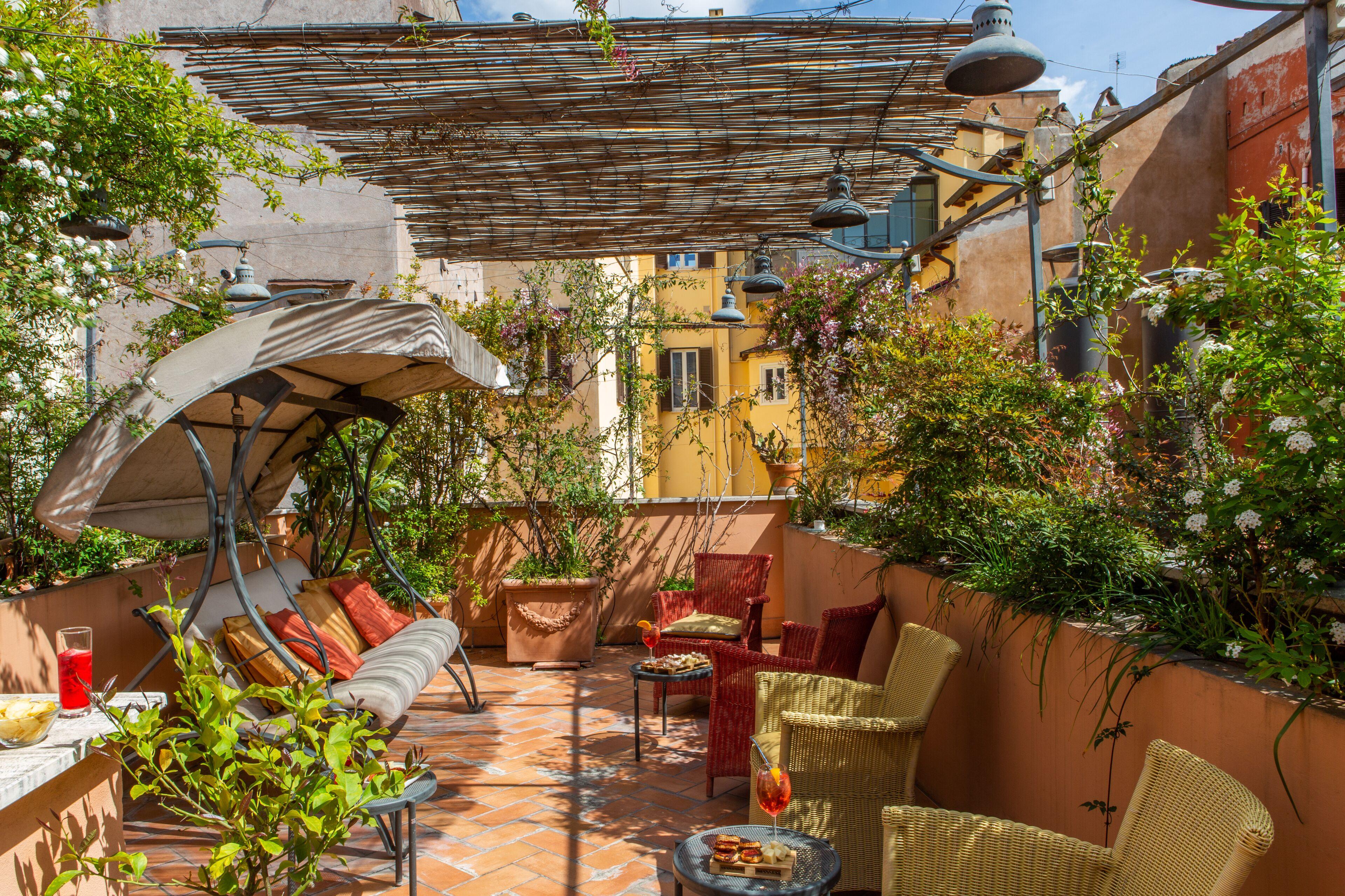 Where to Stay in Piazza di Spagna: 5 Romantic Rome Hotels
