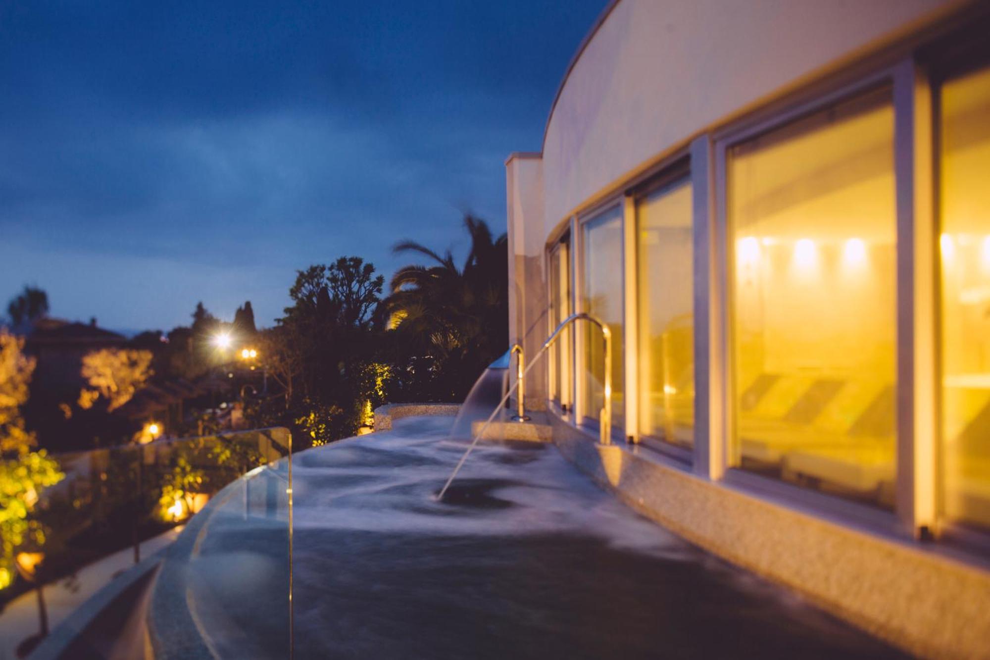 4 Romantic Hotels in Sirmione's Old City Worth Booking