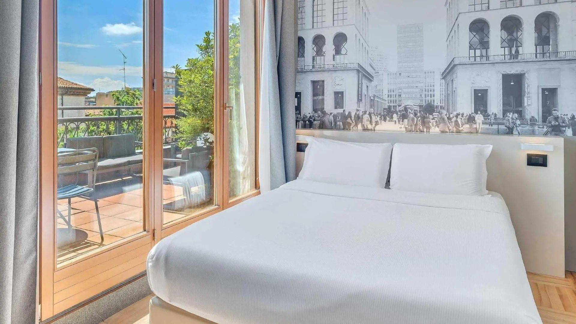 15 Best Budget Hotels in Moscova & Milan You Should Know