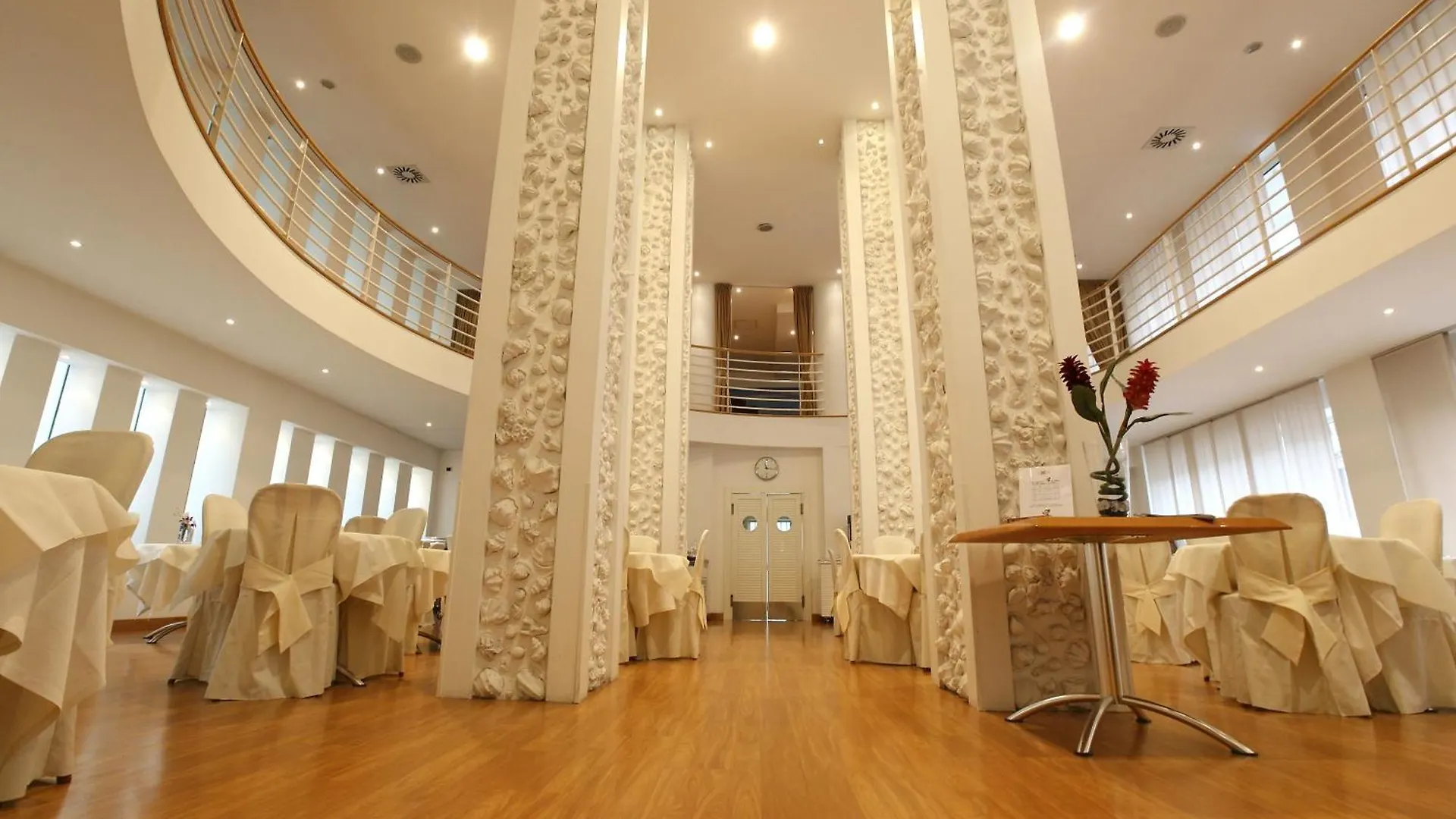 Where to Stay in Rimini Central Marina: 6 Best Romantic Hotels