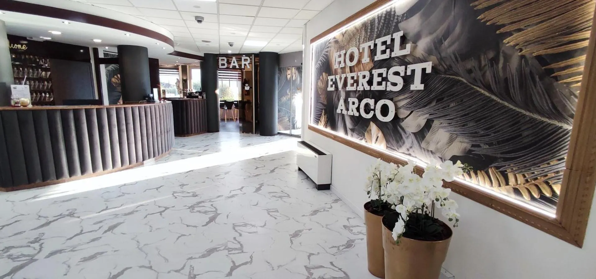 4 Central Hotels Close to Tretbootverleih in Riva del Garda